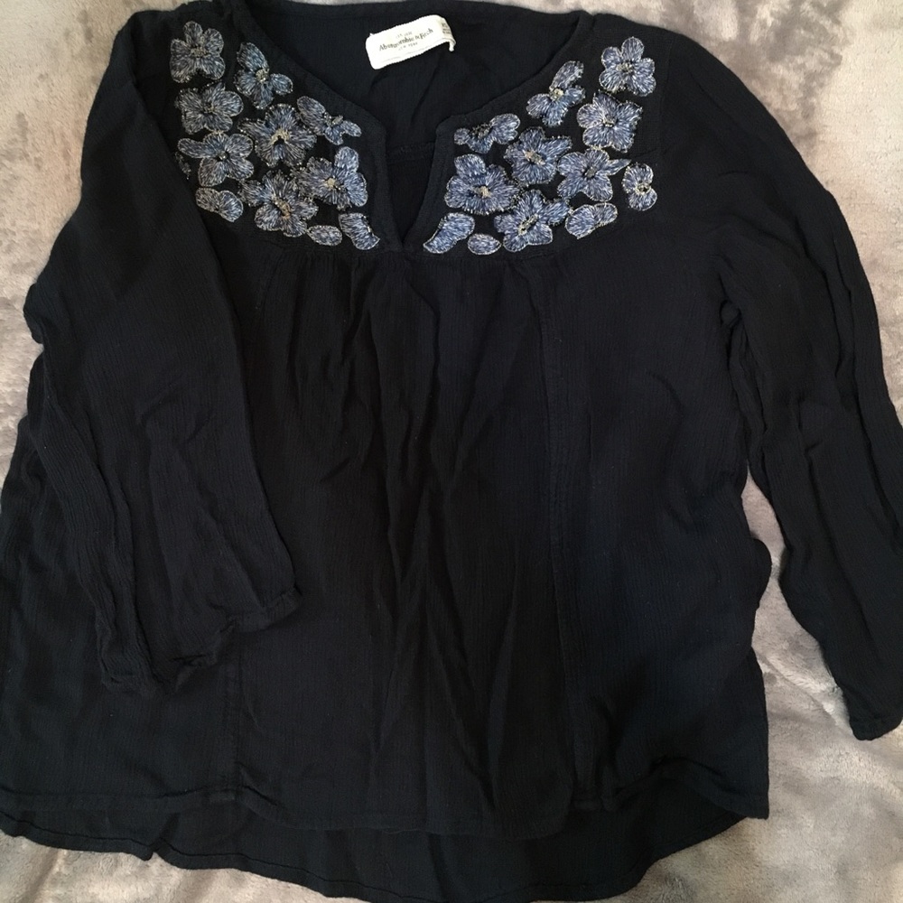 Dark navy blue top